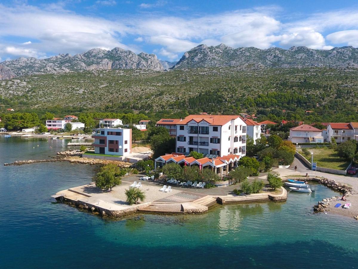 Pansion Croatia Bed & Breakfast Starigrad Paklenica Exterior foto