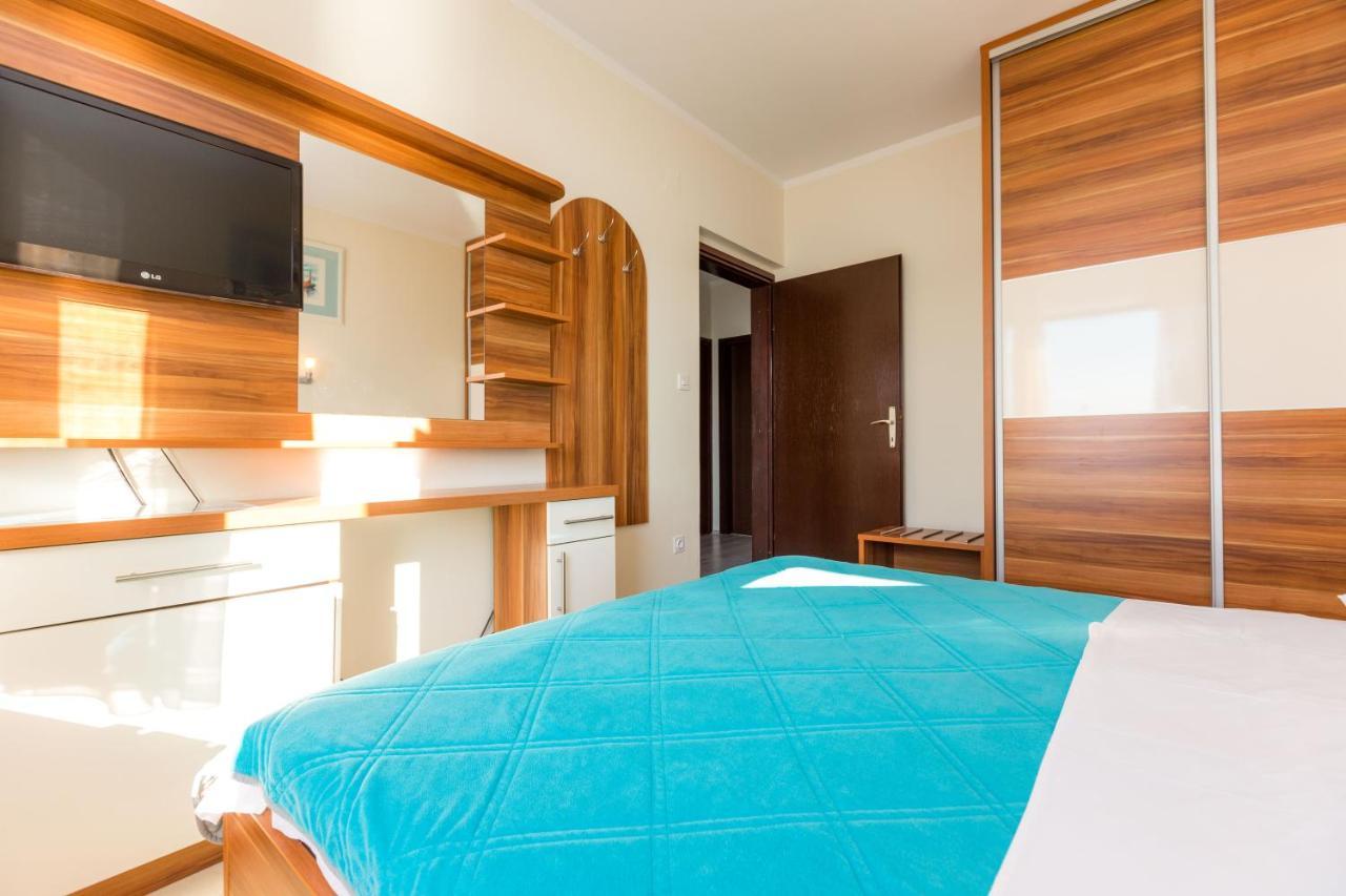 Pansion Croatia Bed & Breakfast Starigrad Paklenica Exterior foto