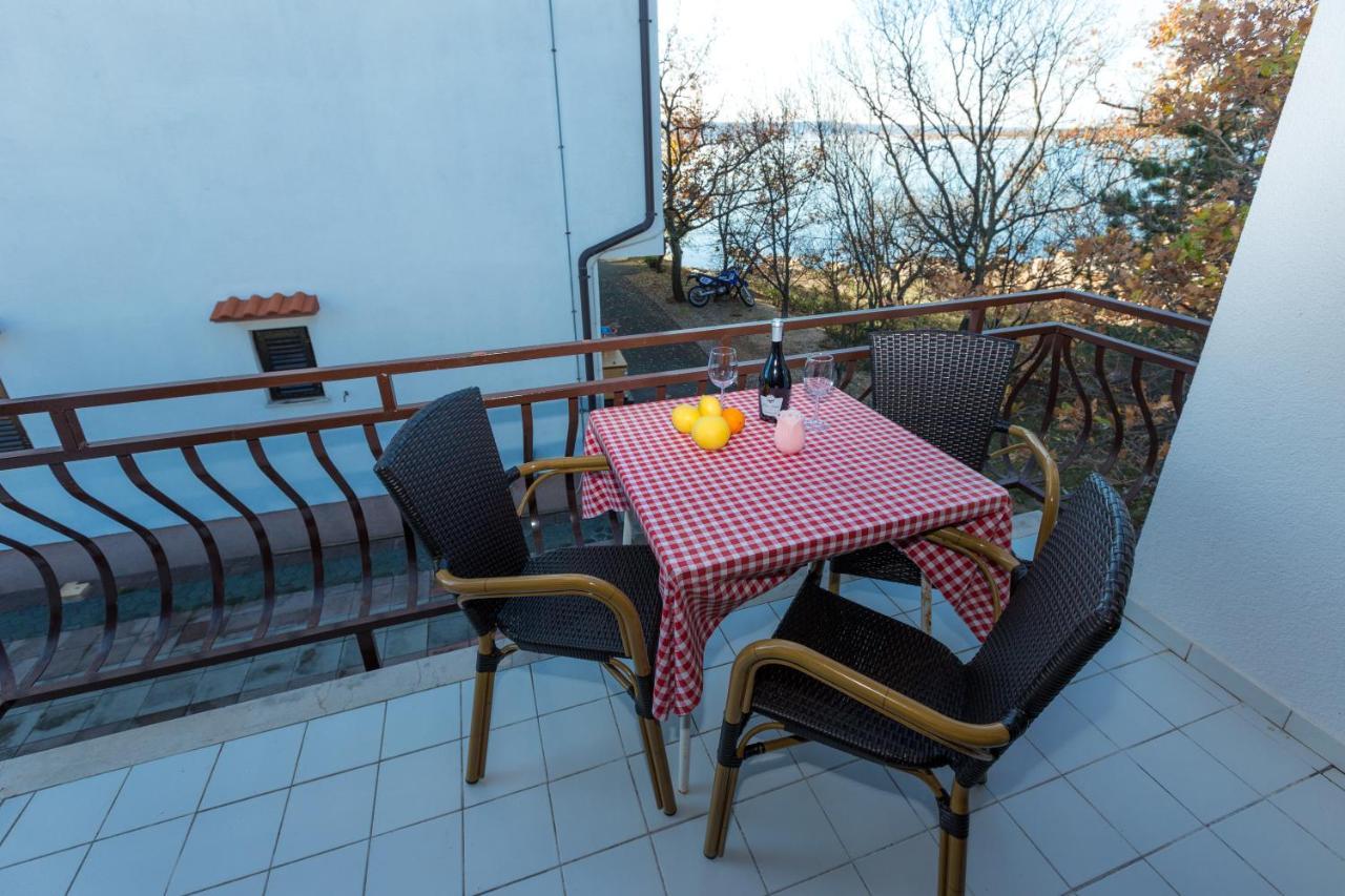Pansion Croatia Bed & Breakfast Starigrad Paklenica Exterior foto