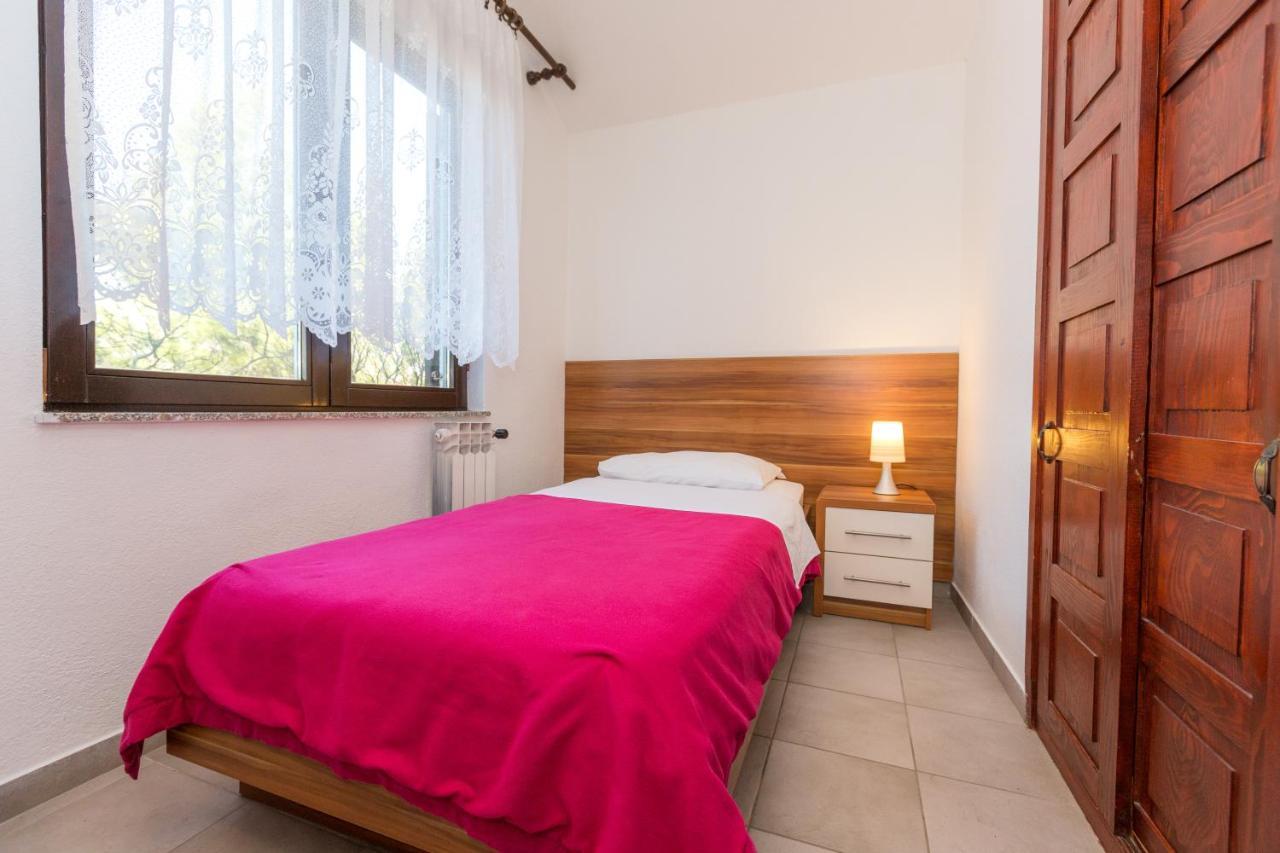 Pansion Croatia Bed & Breakfast Starigrad Paklenica Exterior foto