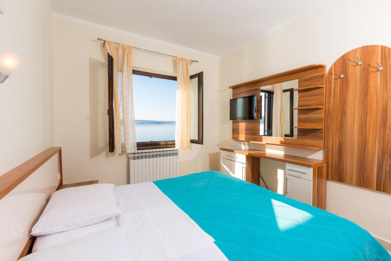 Pansion Croatia Bed & Breakfast Starigrad Paklenica Exterior foto