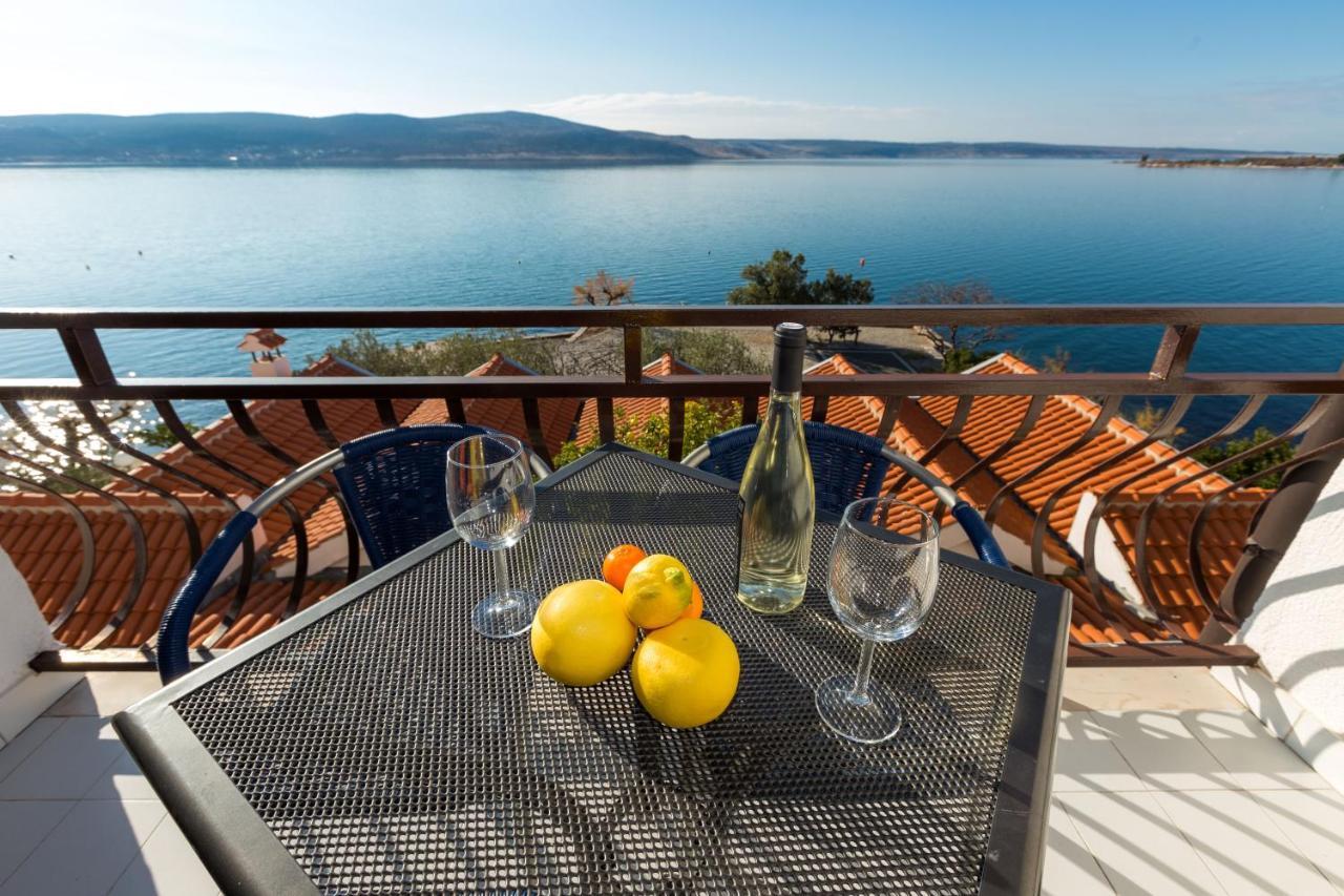 Pansion Croatia Bed & Breakfast Starigrad Paklenica Exterior foto