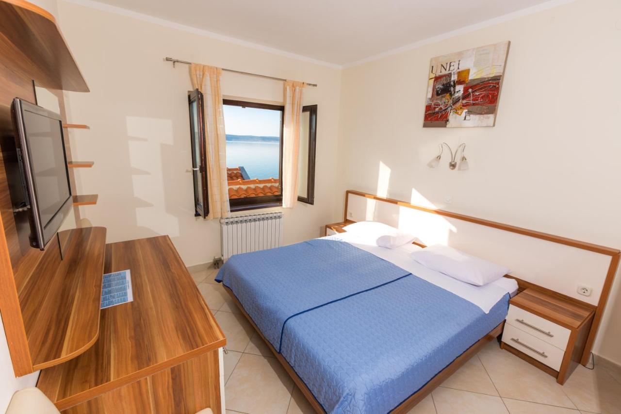 Pansion Croatia Bed & Breakfast Starigrad Paklenica Exterior foto