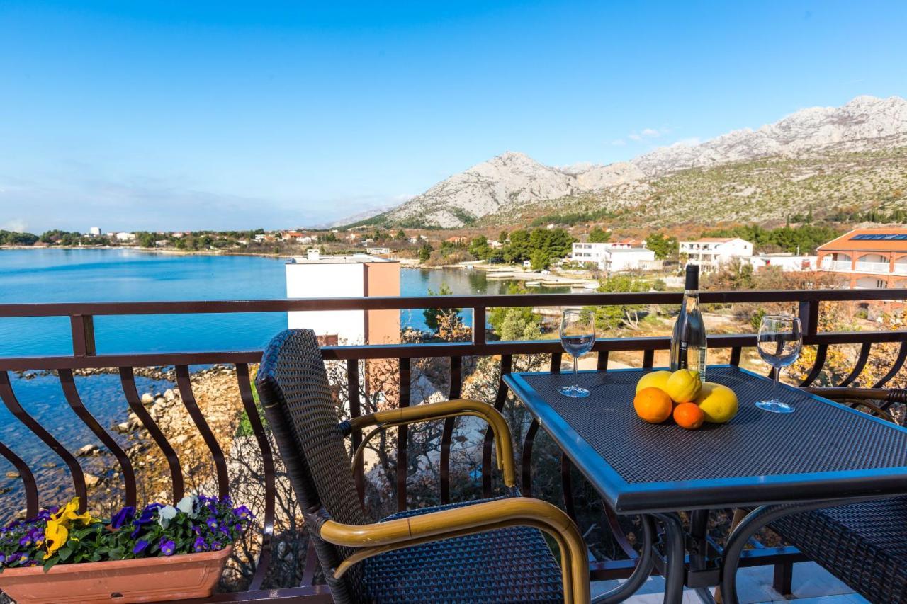 Pansion Croatia Bed & Breakfast Starigrad Paklenica Exterior foto