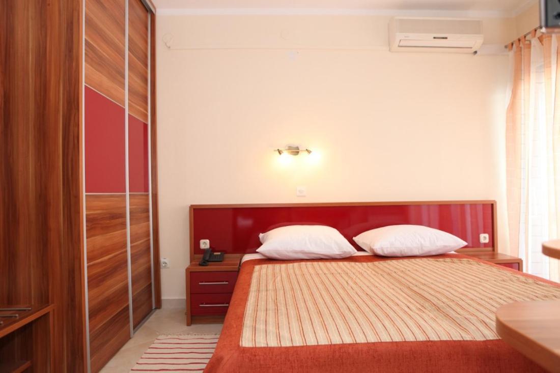 Pansion Croatia Bed & Breakfast Starigrad Paklenica Exterior foto