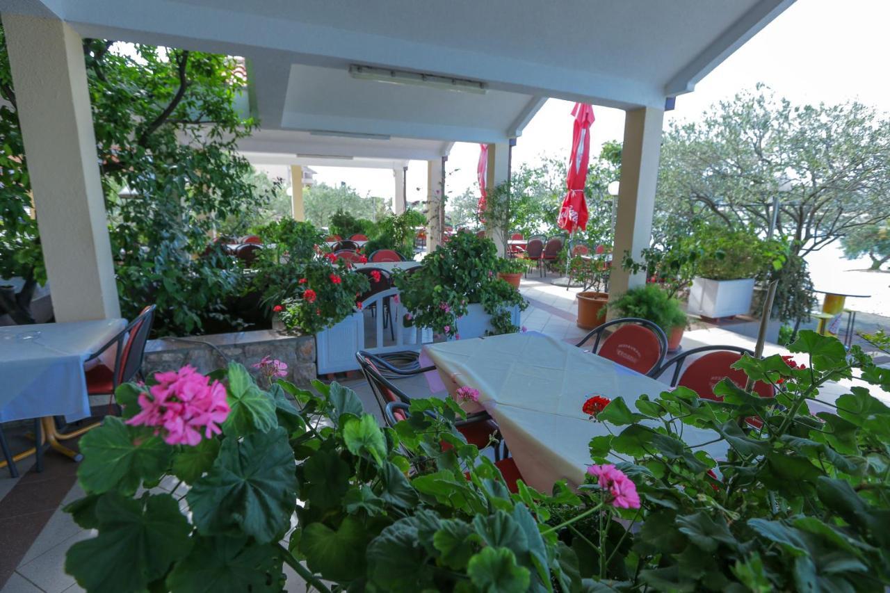 Pansion Croatia Bed & Breakfast Starigrad Paklenica Exterior foto