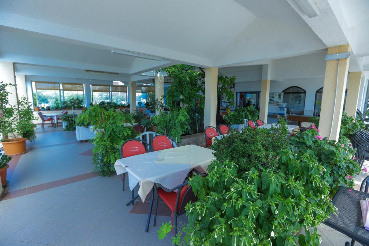 Pansion Croatia Bed & Breakfast Starigrad Paklenica Exterior foto